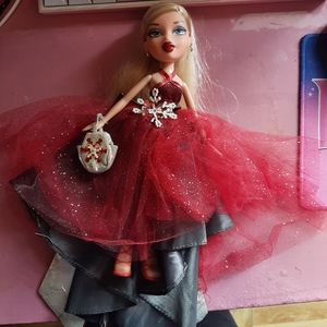 Bratz Holiday Cloe